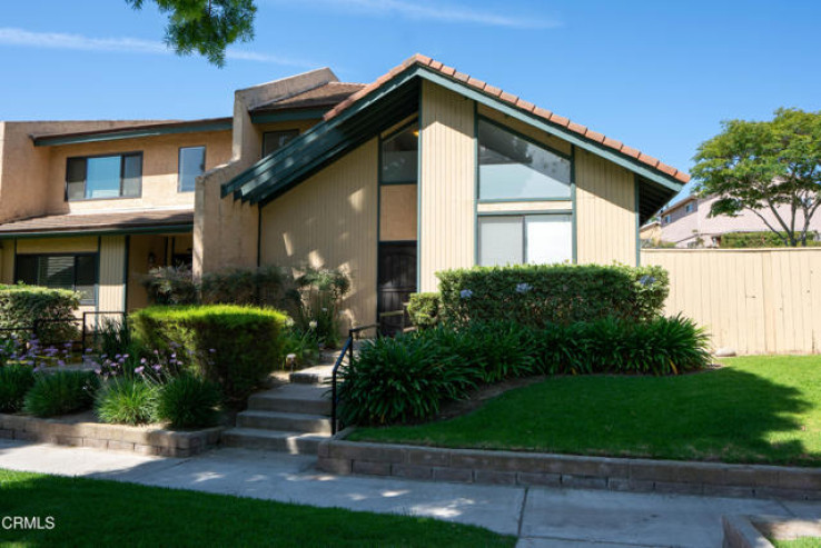 Residential Home in Santa Paula