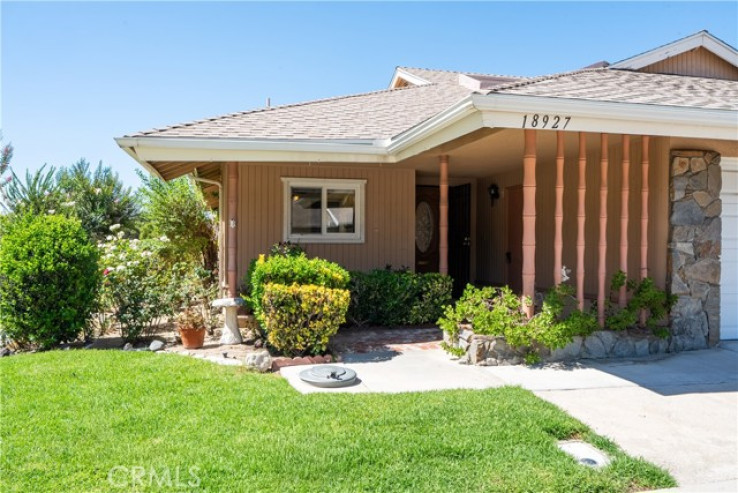 2 Bed Home for Sale in Newhall, California