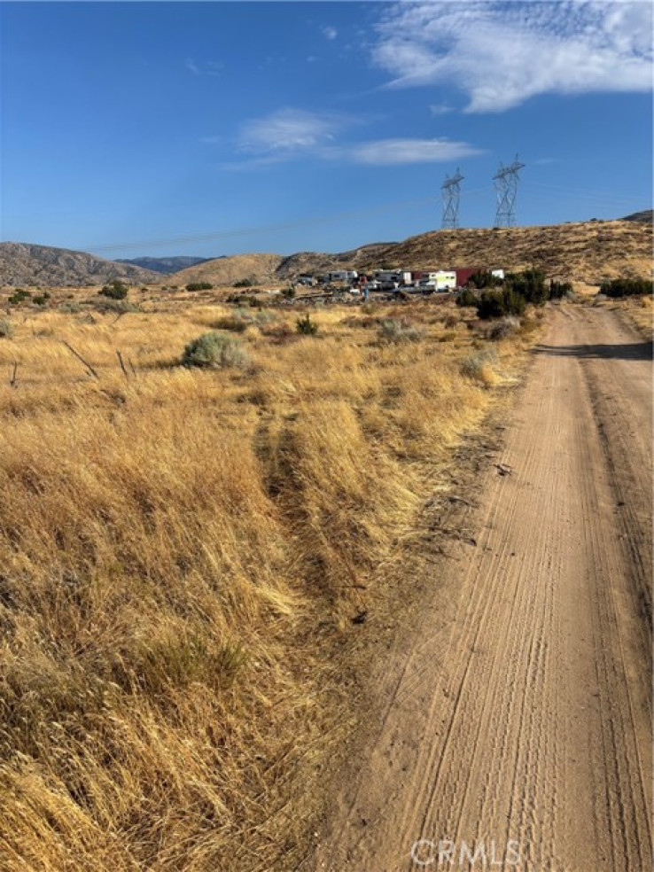 Land in Palmdale