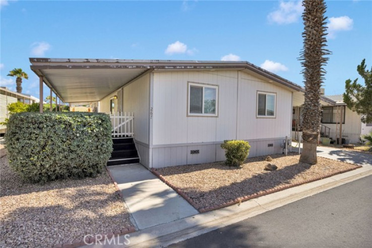 Residential Home in Victorville