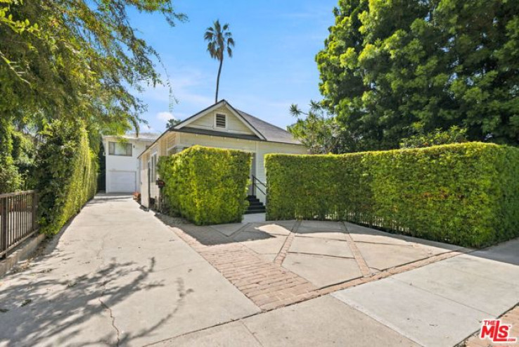 Residential Income in West Hollywood Vicinity