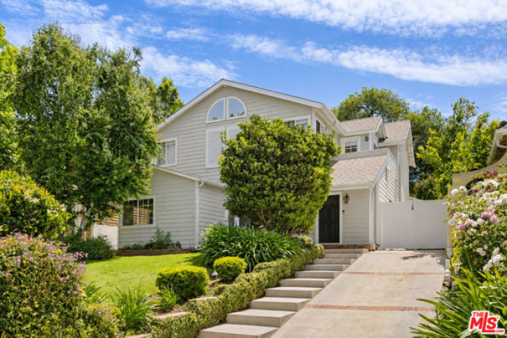 4 Bed Home for Sale in Sherman Oaks, California