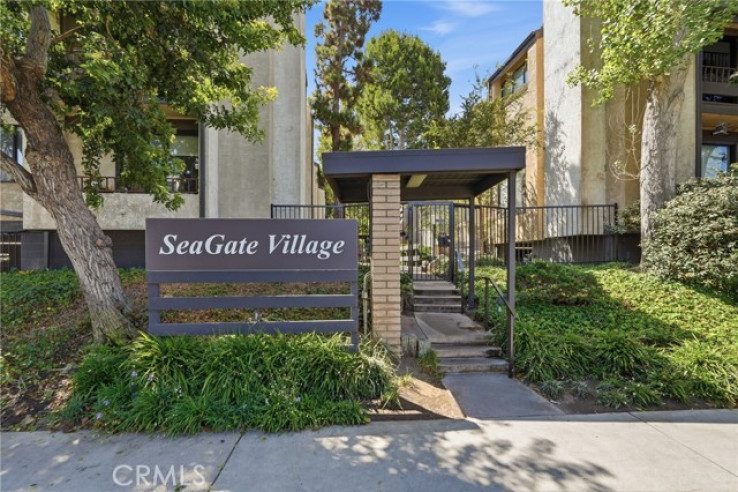 Residential Home in Playa Del Rey