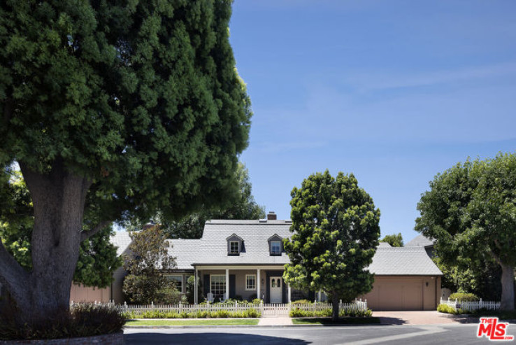 6 Bed Home for Sale in Toluca Lake, California