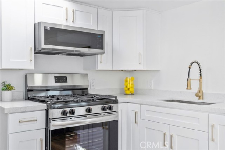 1 Bed Home for Sale in Highland, California