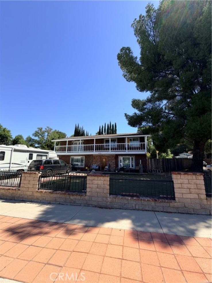 5 Bed Home for Sale in Newhall, California