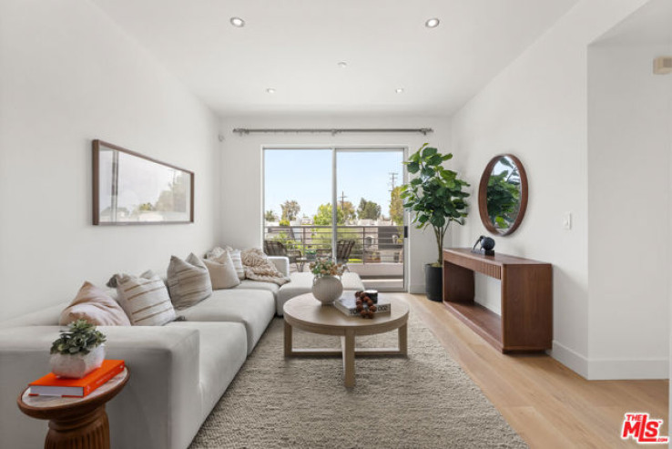 2 Bed Home for Sale in Playa del Rey, California