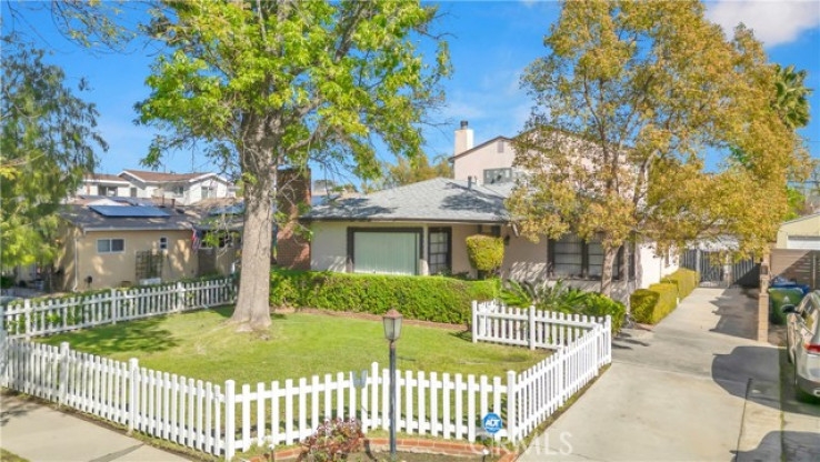 4 Bed Home for Sale in Sherman Oaks, California