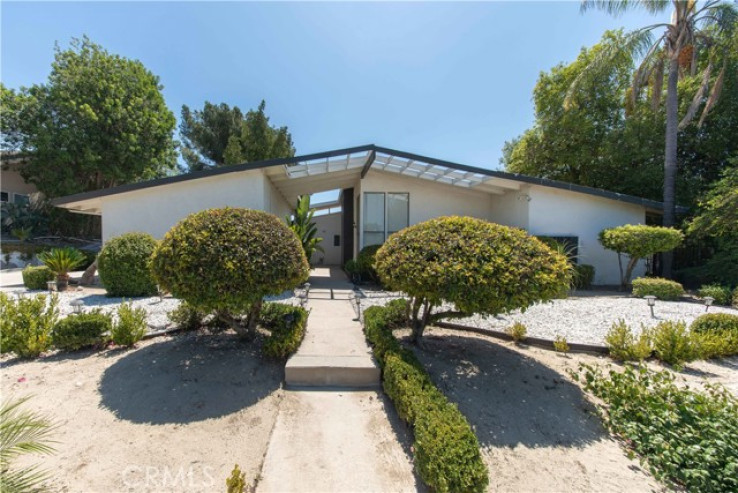 4 Bed Home for Sale in Granada Hills, California