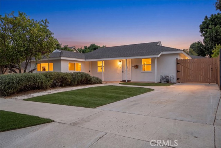 4 Bed Home for Sale in Van Nuys, California