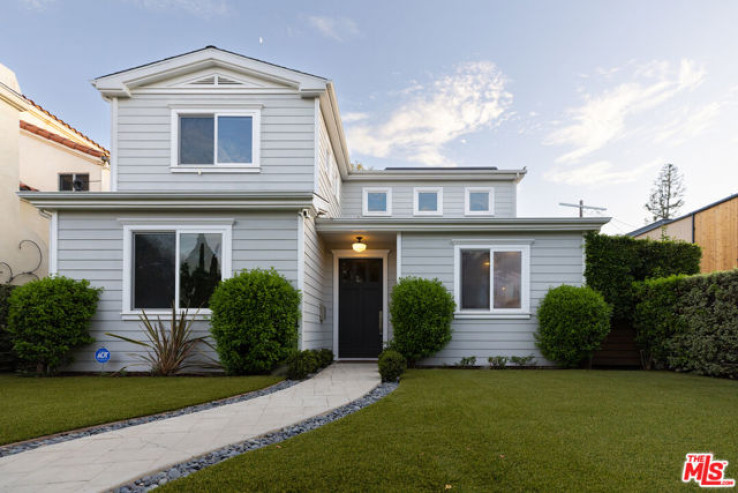 4 Bed Home for Sale in Los Angeles, California