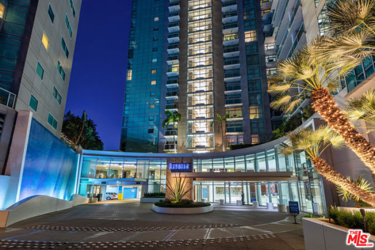 1 Bed Home for Sale in Venice, California
