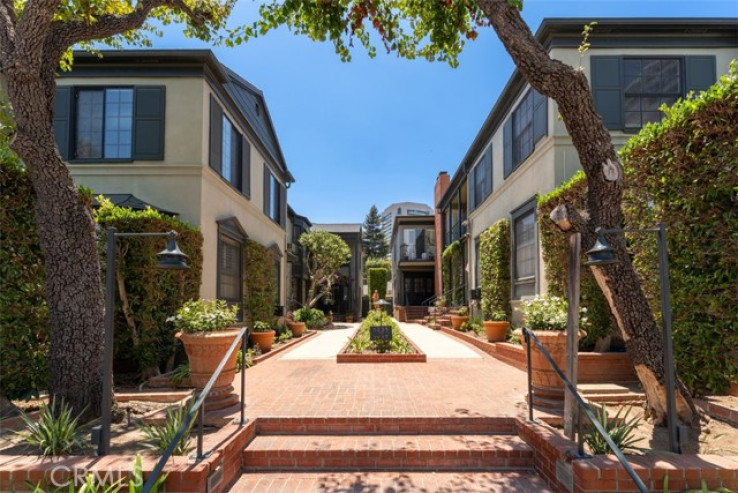  Income Home for Sale in Los Angeles, California