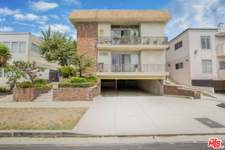  Income Home for Sale in Los Angeles, California