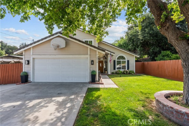 4 Bed Home for Sale in Newhall, California