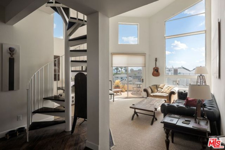 2 Bed Home for Sale in Los Angeles, California