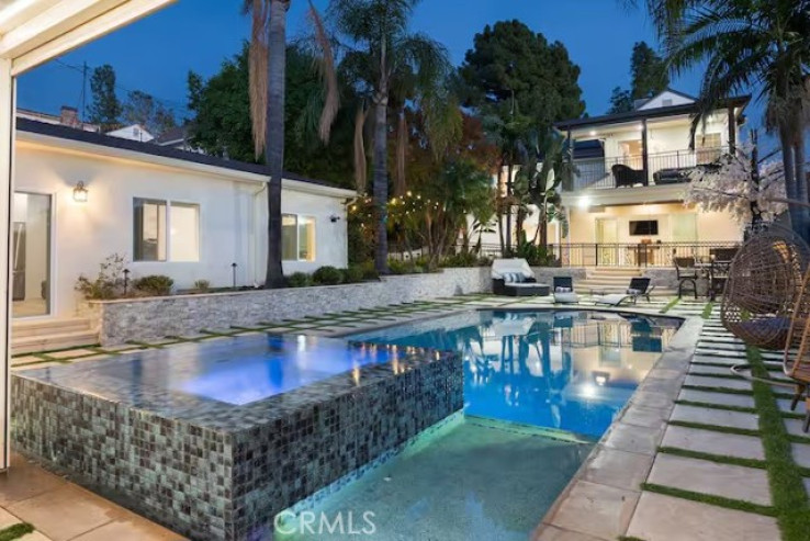 4 Bed Home for Sale in Burbank, California