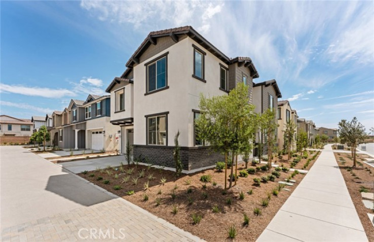 5 Bed Home for Sale in Ontario, California