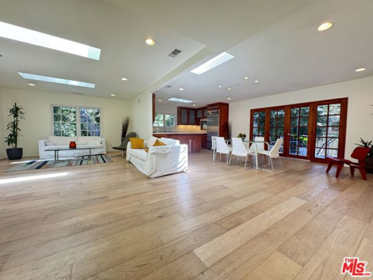 4 Bed Home for Sale in Los Angeles, California