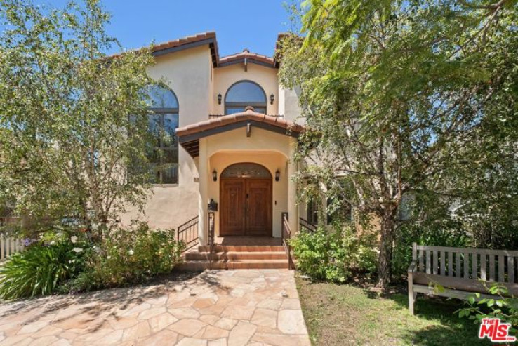 6 Bed Home for Sale in Santa Monica, California