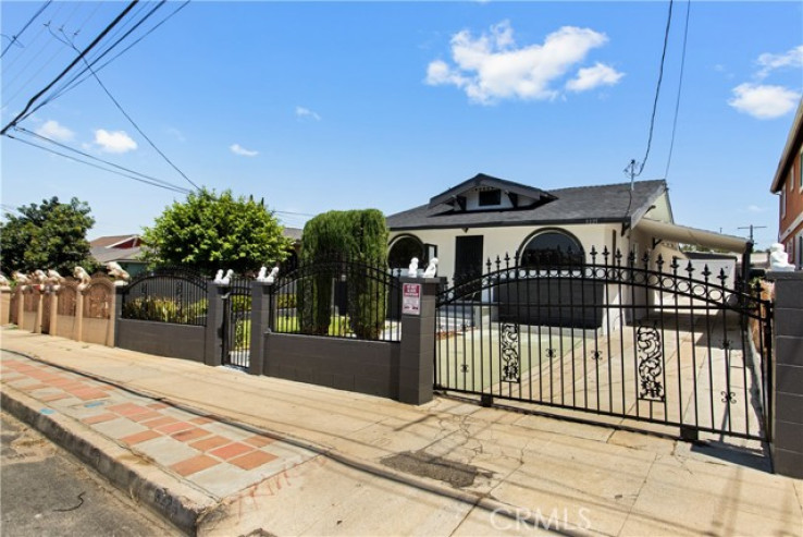 4 Bed Home for Sale in Los Angeles, California