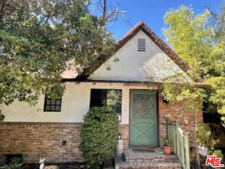 3 Bed Home for Sale in Encino, California