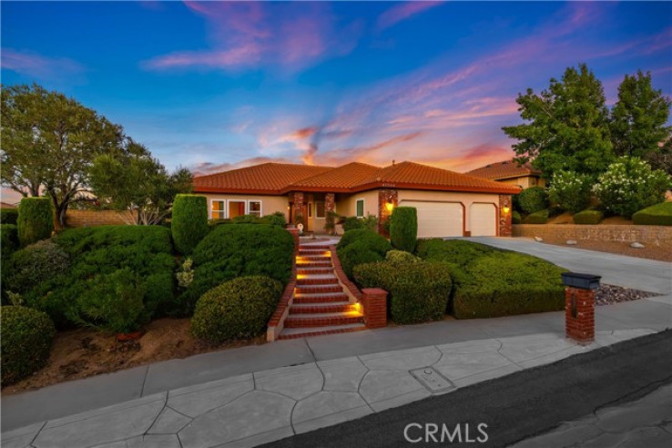 4 Bed Home for Sale in Palmdale, California