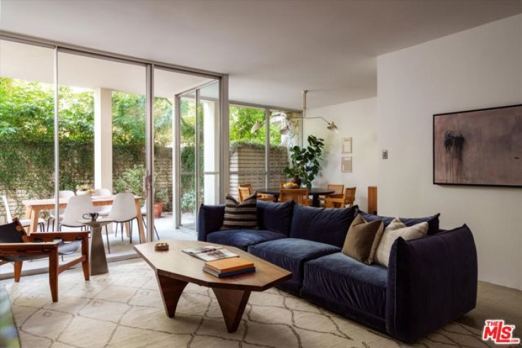 1 Bed Home for Sale in Los Angeles, California