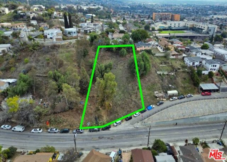 Land in East Los Angeles