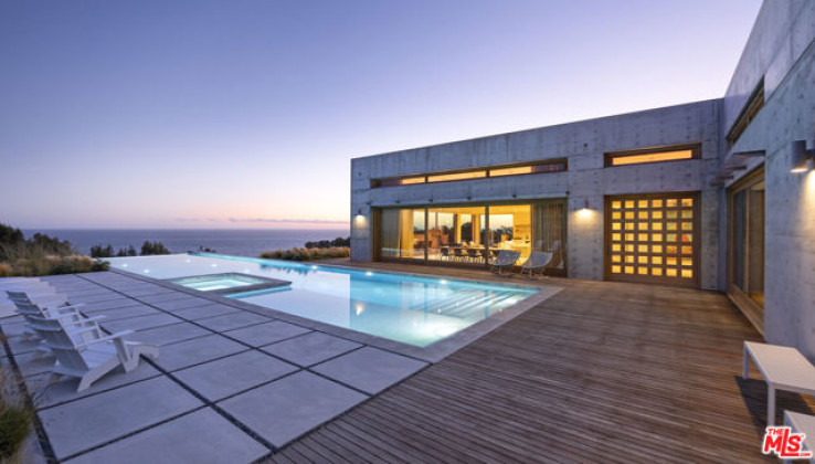 4 Bed Home for Sale in Malibu, California