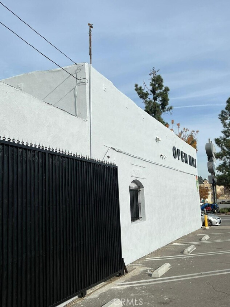  Commercial for Sale in Los Angeles, California