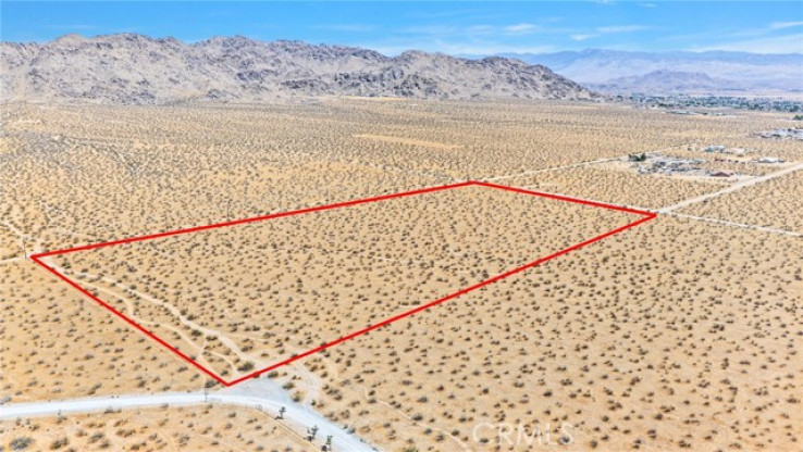 Land in Apple Valley