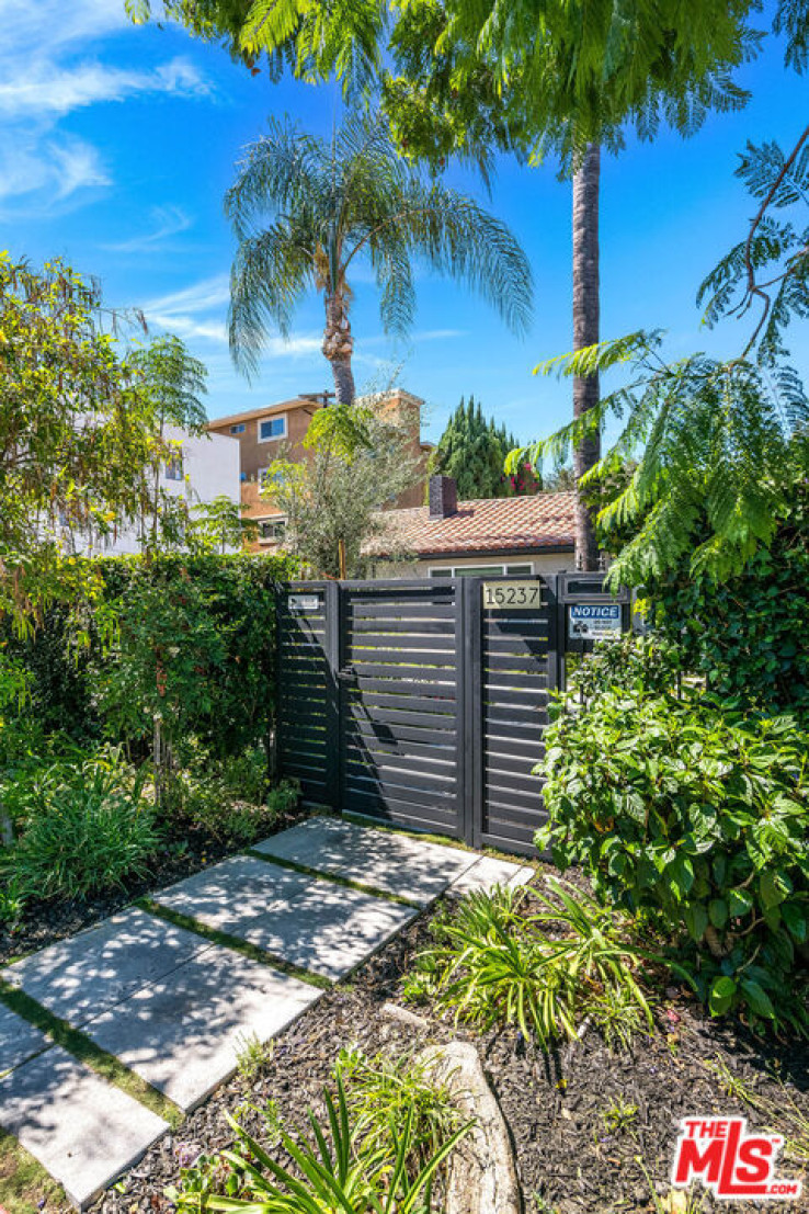 Residential Home in Sherman Oaks
