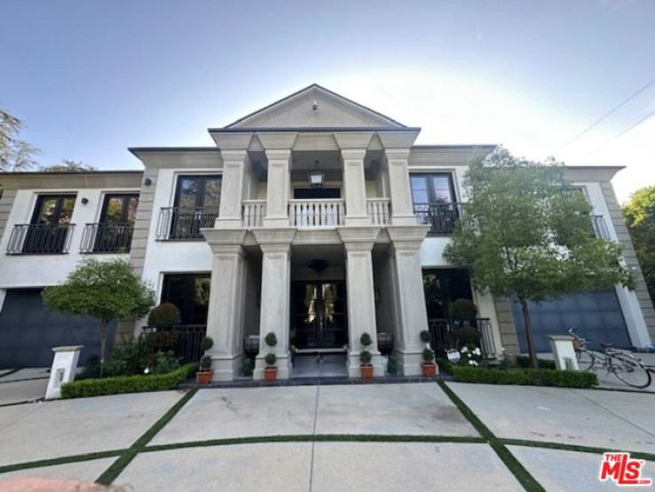 7 Bed Home for Sale in Encino, California