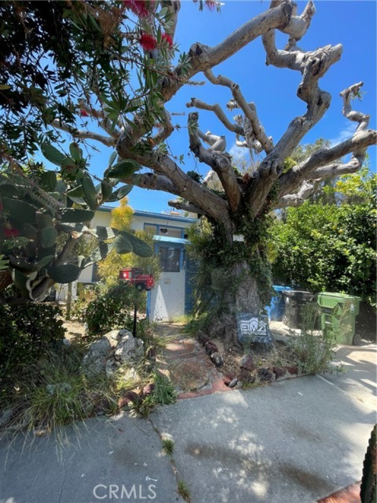 3 Bed Home for Sale in Los Angeles, California
