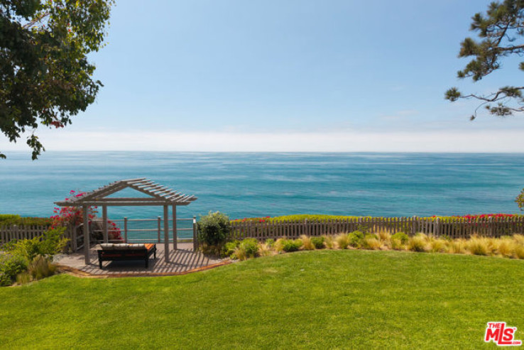 6 Bed Home for Sale in Malibu, California