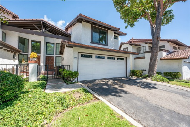 2 Bed Home for Sale in Costa Mesa, California