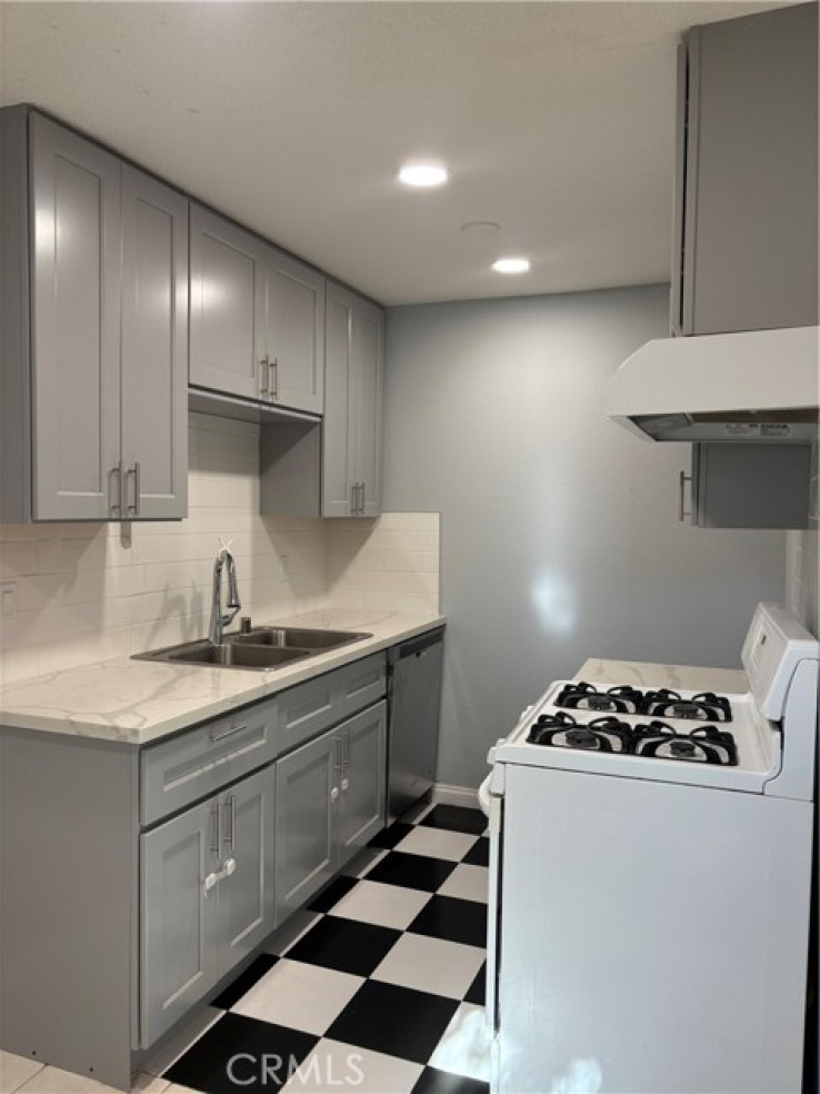 2 Bed Home for Sale in Los Angeles, California