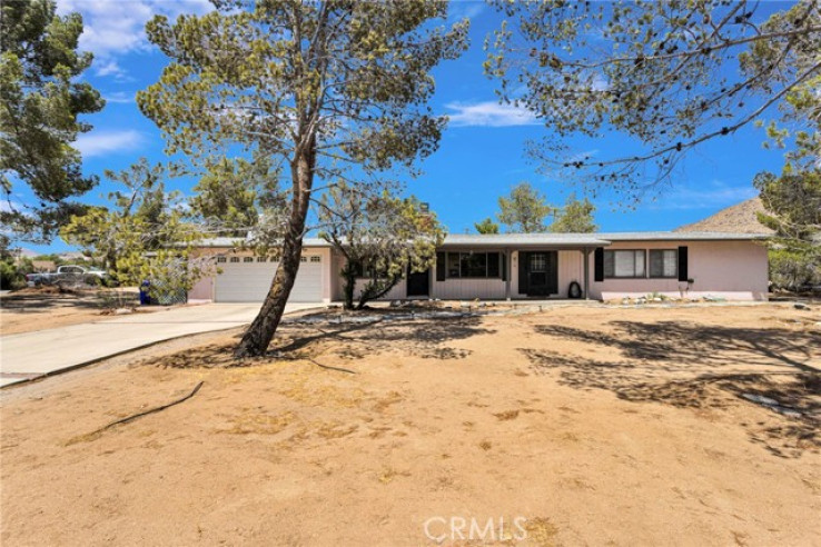 3 Bed Home for Sale in Apple Valley, California