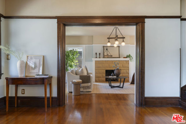 Residential Home in Mid Los Angeles