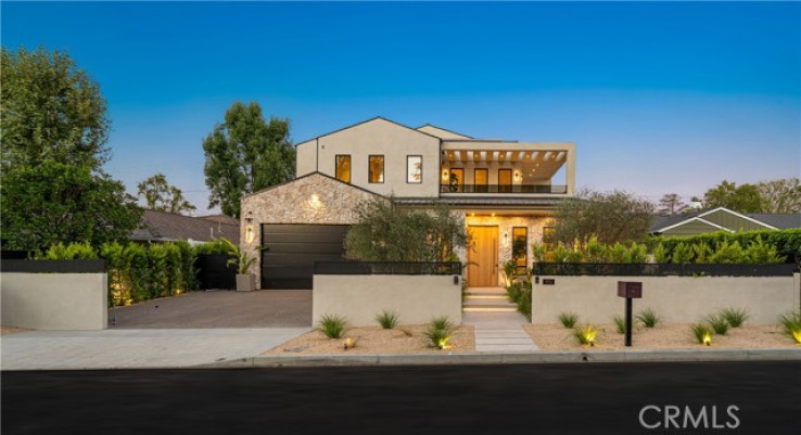 5 Bed Home for Sale in Encino, California