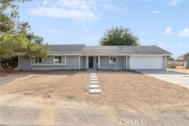 3 Bed Home for Sale in Lake Los Angeles, California