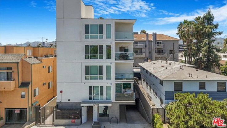 Income Home for Sale in North Hollywood, California