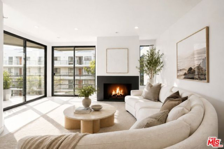 2 Bed Home for Sale in Santa Monica, California