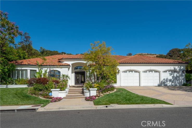 5 Bed Home for Sale in Calabasas, California