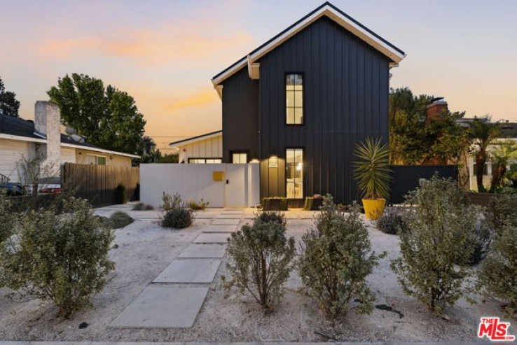  Income Home for Sale in Los Angeles, California
