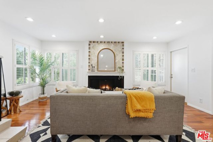 2 Bed Home for Sale in Culver City, California