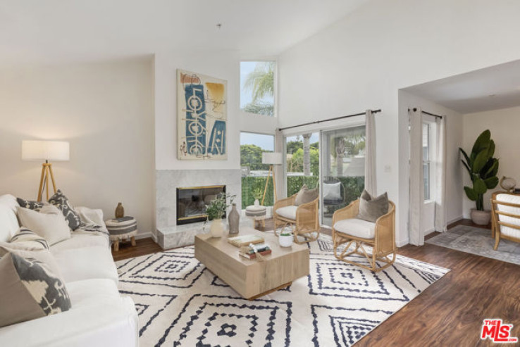2 Bed Home for Sale in Santa Monica, California