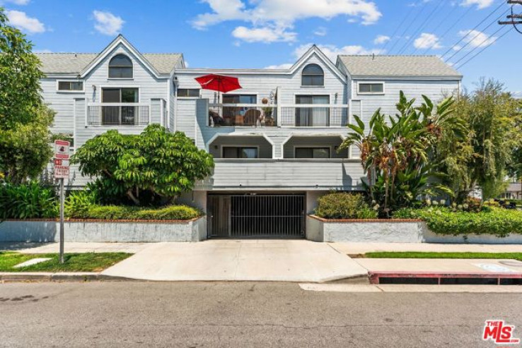  Income Home for Sale in Burbank, California