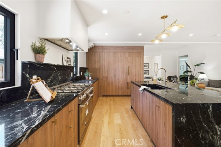 5 Bed Home for Sale in Valley Village, California